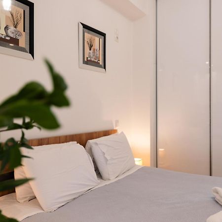 Modern Studio Apartment A 아테네 외부 사진