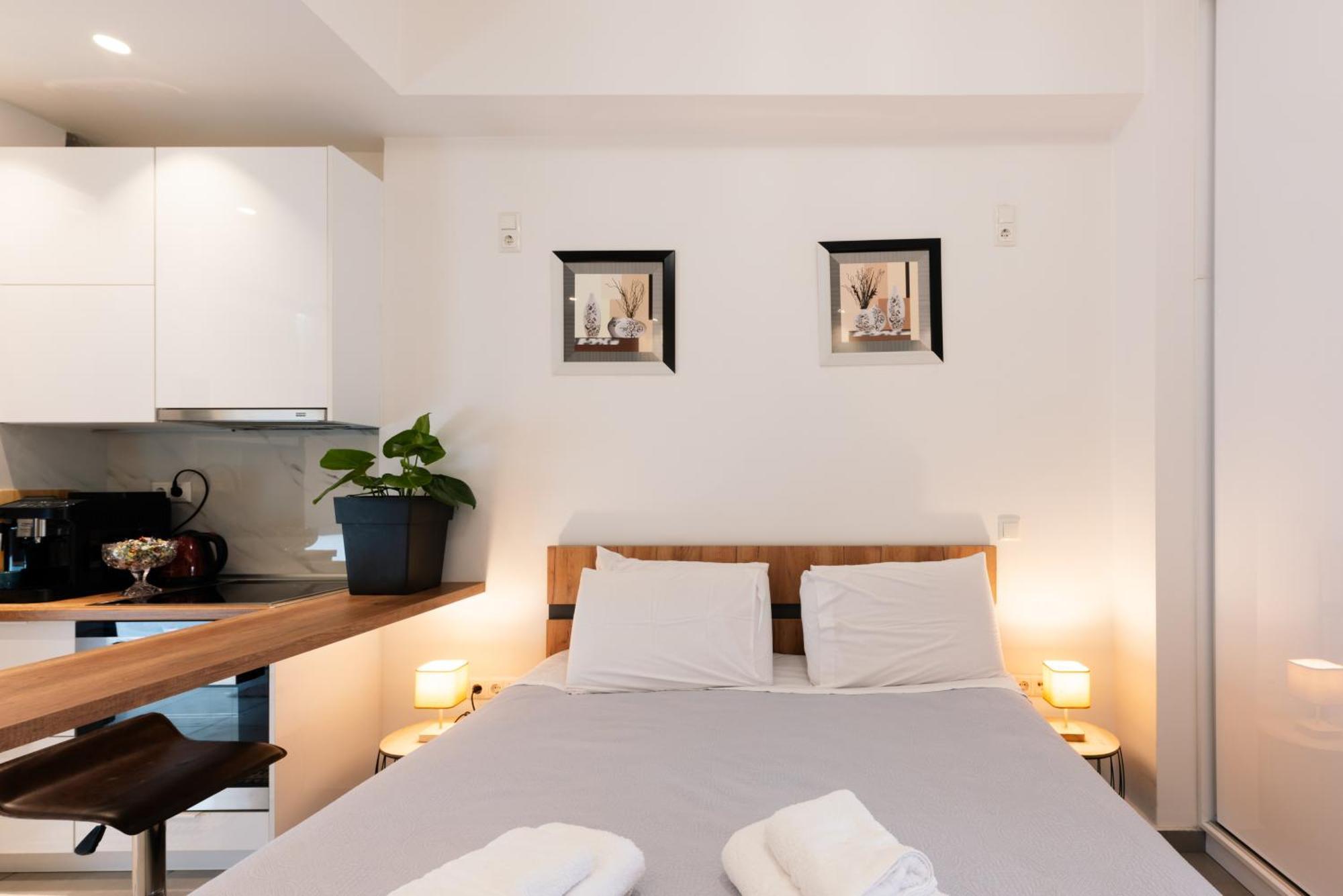 Modern Studio Apartment A 아테네 외부 사진